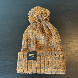 Teva Kids' Cozy Knit Beanie - Orange and Gray